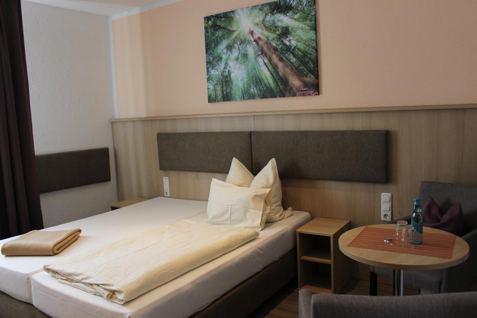 Rathausstuben Hotel Вакерсдорф Екстериор снимка